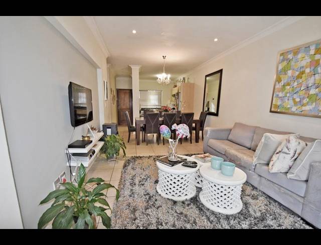 2 BEDROOM APARTMENT FOR SALE IN SANDOWN